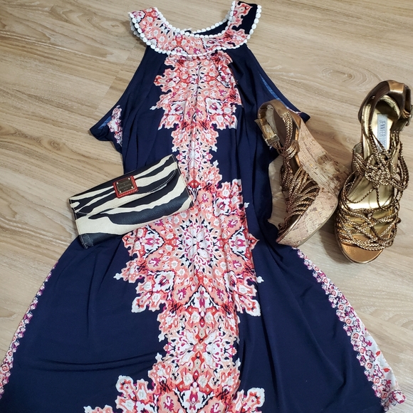 Trixxi choker collar dress - Picture 2 of 4